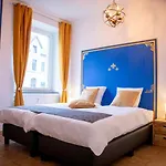 Zythogite, 23 Personnes, 9 Chambres, 6 Salles De Bain, Bbq, Jacuzzi, Jardin, Billard