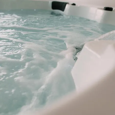 Feriehus Zythogite, 23 Personnes, 9 Chambres, 6 Salles De Bain, Bbq, Jacuzzi, Jardin, Billard