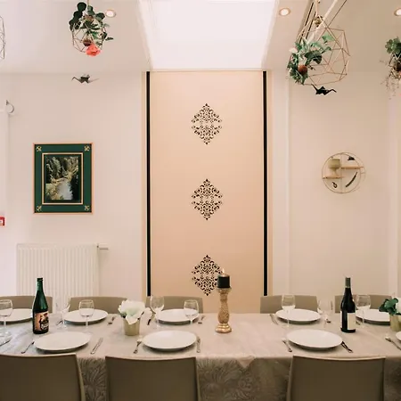 Zythogite, 23 Personnes, 9 Chambres, 6 Salles De Bain, Bbq, Jacuzzi, Jardin, Billard Feriehus