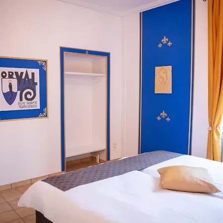 Zythogite, 23 Personnes, 9 Chambres, 6 Salles De Bain, Bbq, Jacuzzi, Jardin, Billard Feriehus