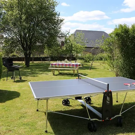 펜션 Zythogite, 23 Personnes, 9 Chambres, 6 Salles De Bain, Bbq, Jacuzzi, Jardin, Billard Tintigny