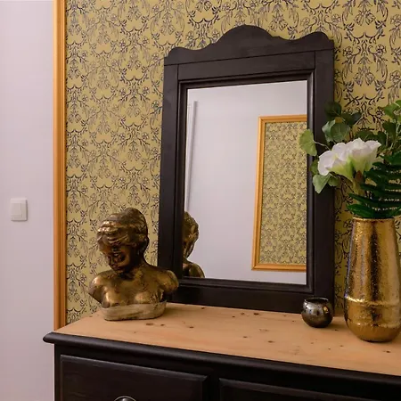 Zythogite, 23 Personnes, 9 Chambres, 6 Salles De Bain, Bbq, Jacuzzi, Jardin, Billard Feriehus Tintigny