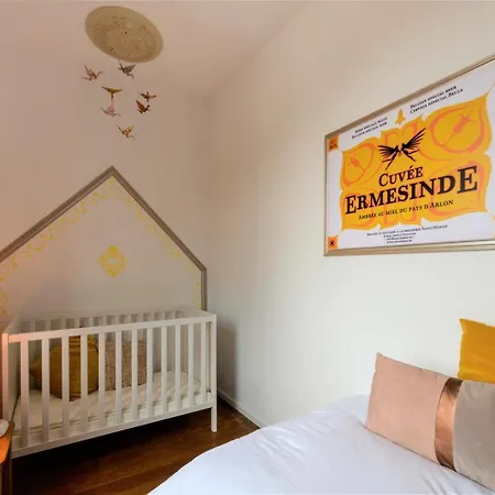 Zythogite, 23 Personnes, 9 Chambres, 6 Salles De Bain, Bbq, Jacuzzi, Jardin, Billard * Tintigny