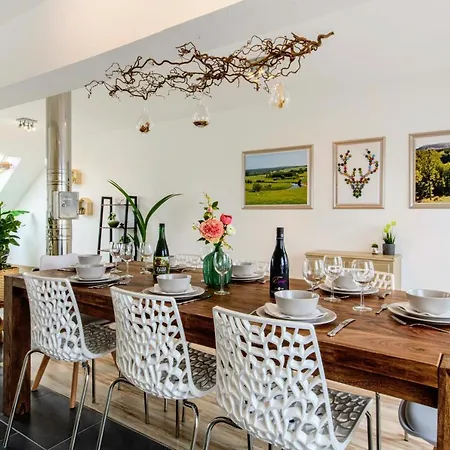 Zythogite, 23 Personnes, 9 Chambres, 6 Salles De Bain, Bbq, Jacuzzi, Jardin, Billard