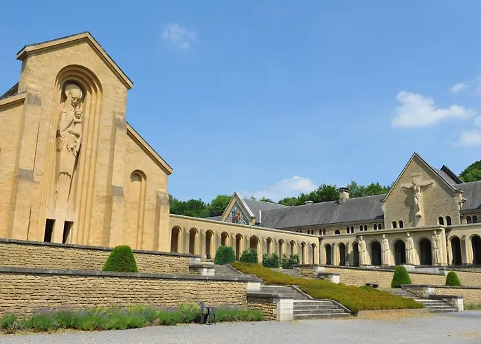 Dom wakacyjny Zythogite, 23 Personnes, 9 Chambres, 6 Salles De Bain, Bbq, Jacuzzi, Jardin, Billard *