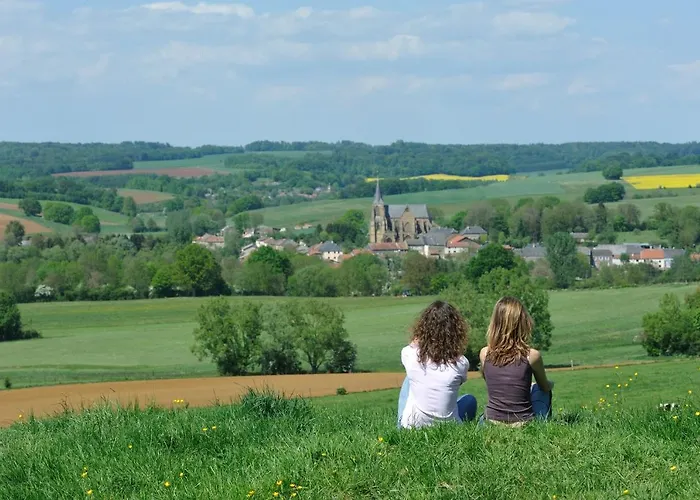 Zythogite, 23 Personnes, 9 Chambres, 6 Salles De Bain, Bbq, Jacuzzi, Jardin, Billard Dom wakacyjny