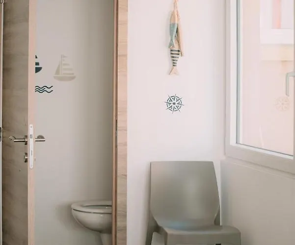 Dom wakacyjny Zythogite, 23 Personnes, 9 Chambres, 6 Salles De Bain, Bbq, Jacuzzi, Jardin, Billard *