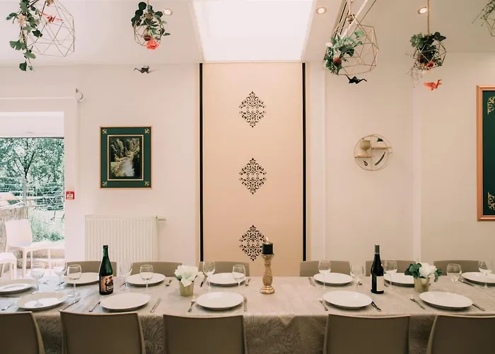 Zythogite, 23 Personnes, 9 Chambres, 6 Salles De Bain, Bbq, Jacuzzi, Jardin, Billard Dom wakacyjny