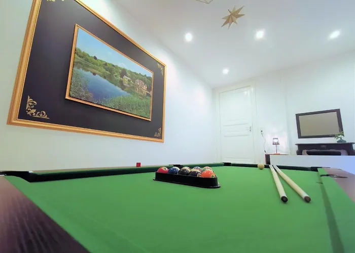 Zythogite, 23 Personnes, 9 Chambres, 6 Salles De Bain, Bbq, Jacuzzi, Jardin, Billard Dom wakacyjny Tintigny