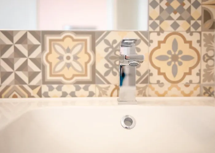 Zythogite, 23 Personnes, 9 Chambres, 6 Salles De Bain, Bbq, Jacuzzi, Jardin, Billard *