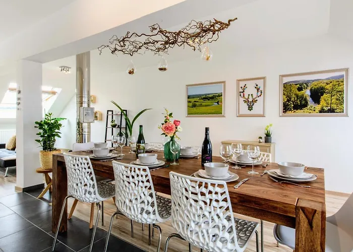 Zythogite, 23 Personnes, 9 Chambres, 6 Salles De Bain, Bbq, Jacuzzi, Jardin, Billard