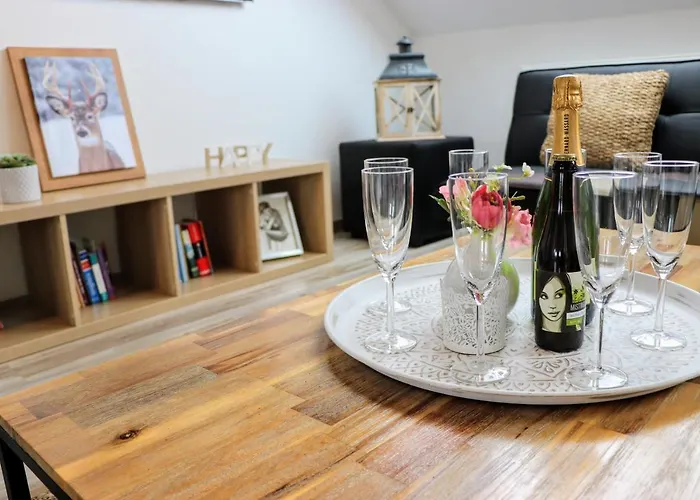 Zythogite, 23 Personnes, 9 Chambres, 6 Salles De Bain, Bbq, Jacuzzi, Jardin, Billard Dom wakacyjny Tintigny