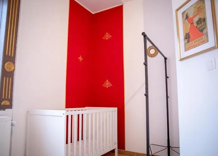 Zythogite, 23 Personnes, 9 Chambres, 6 Salles De Bain, Bbq, Jacuzzi, Jardin, Billard