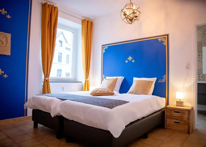 Zythogite, 23 Personnes, 9 Chambres, 6 Salles De Bain, Bbq, Jacuzzi, Jardin, Billard